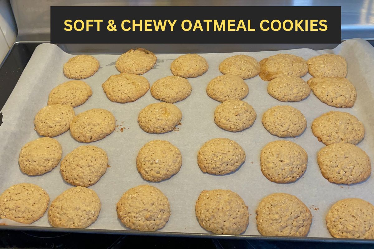 Soft and Chewy Oatmeal Cookies